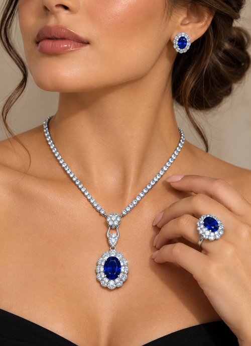 Azure Halo – Woman Wearing Full Set